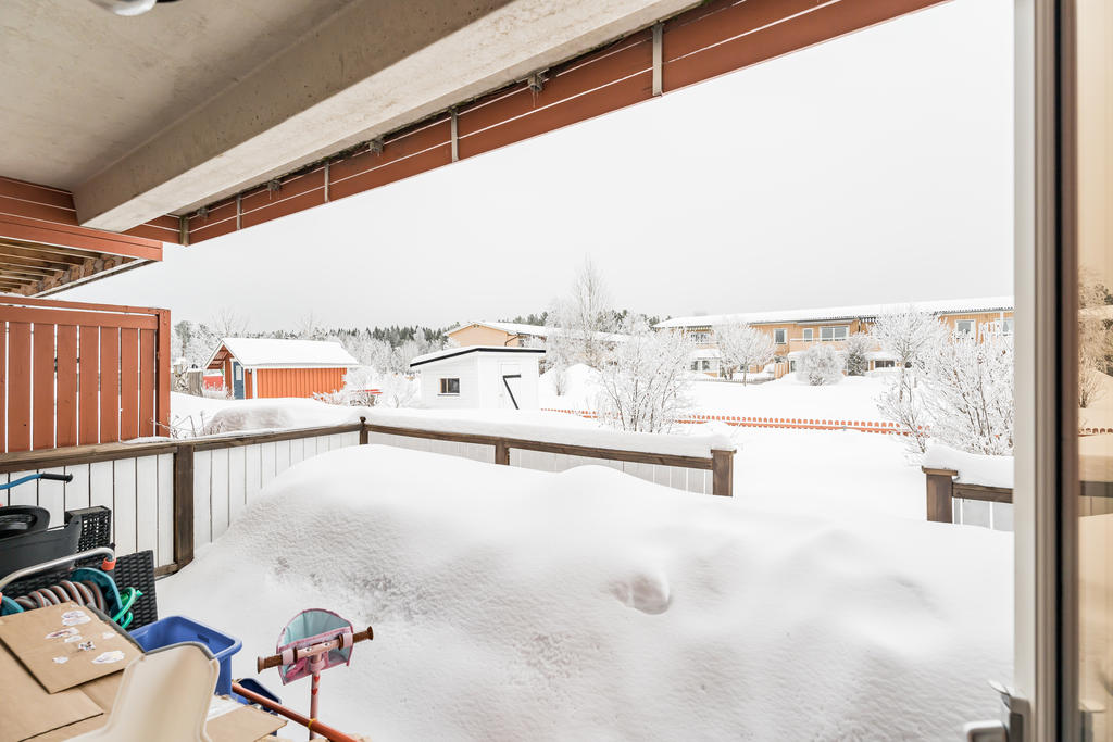 Under snön finns en trevlig uteplats