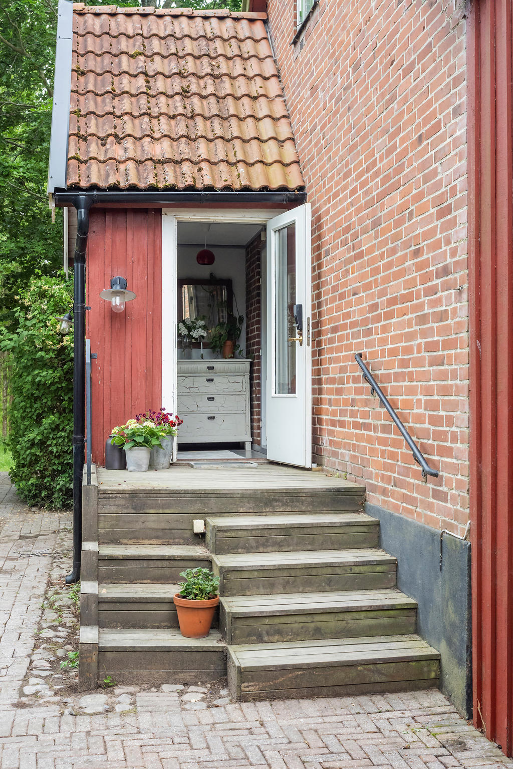 Entrén med veranda