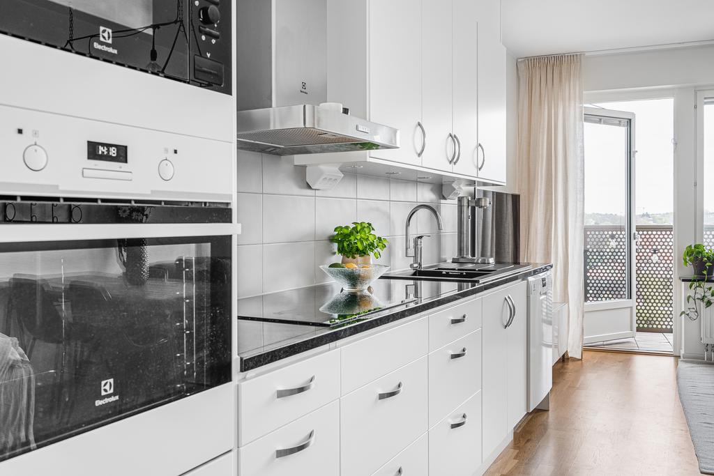Stilrent kök från Ballingslöv med vitvaror från Electrolux