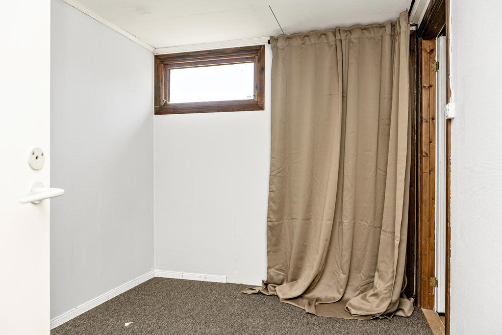 Uthyrningsdel i garagebyggnad