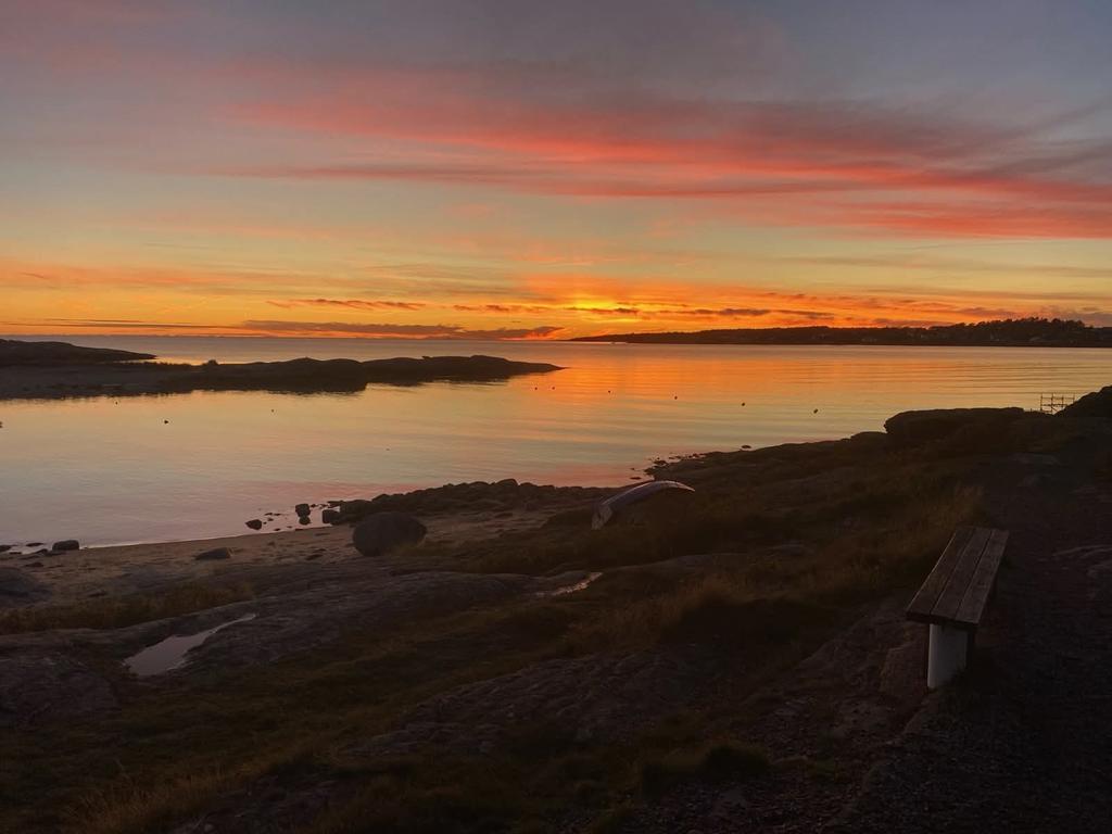 Säljarens egna bild: Solnedgång över Krokvik