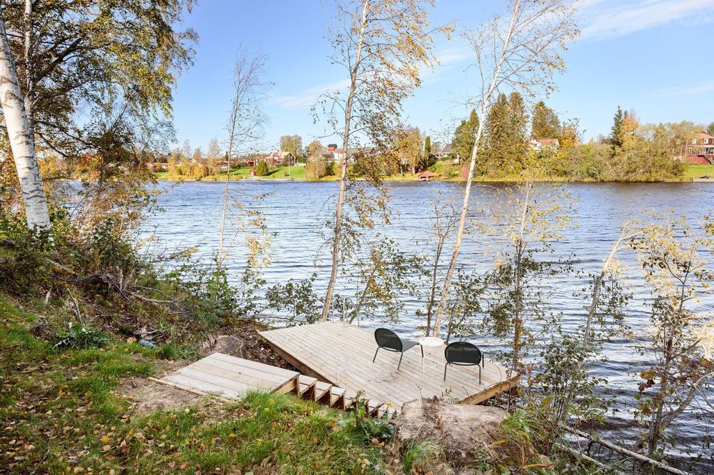 Brygga på land