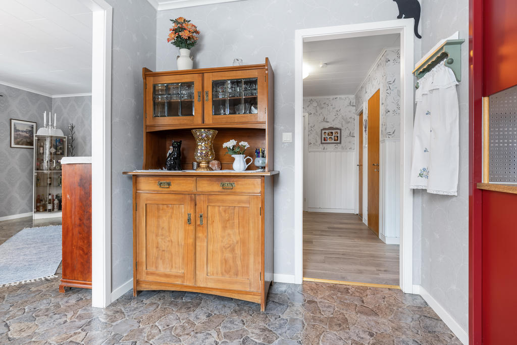 Kök, hall och matplats