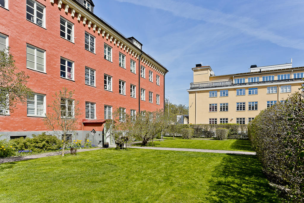 Föreningens gemensamma innergård.