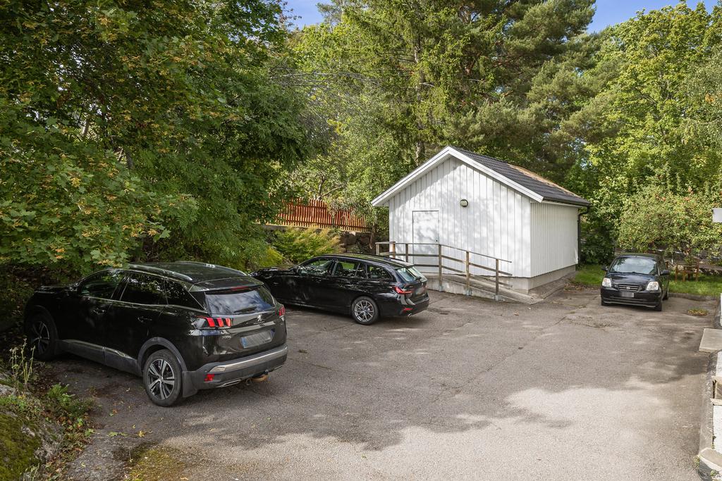 Parkeringsplats utanför huset