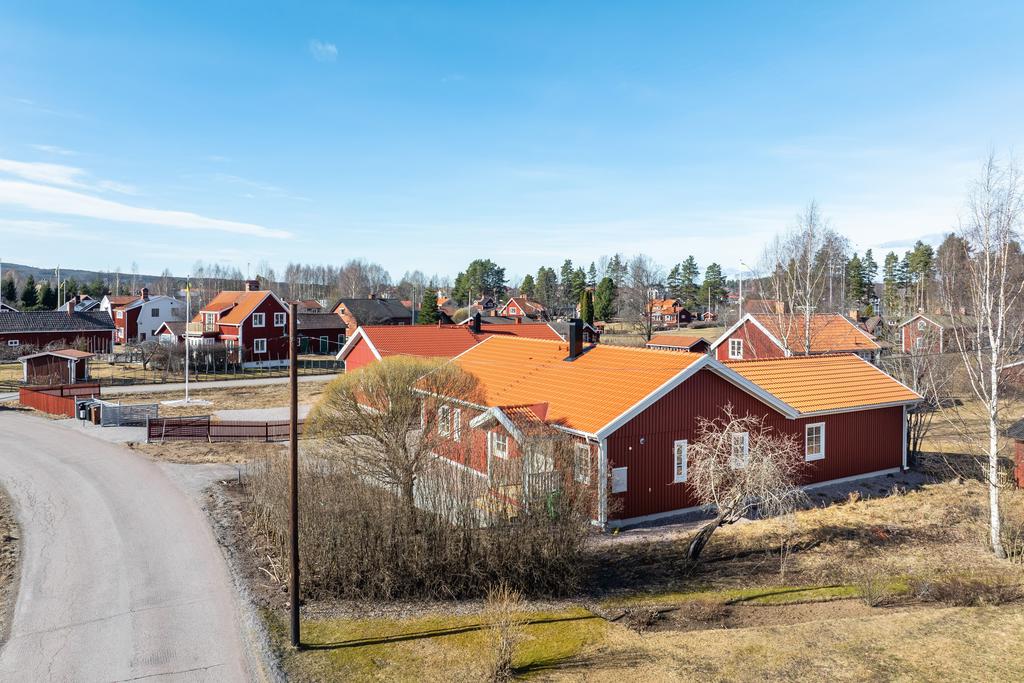 Här får du det bästa av två världar och kan kombinera det centrala läget med mysig bymiljö.