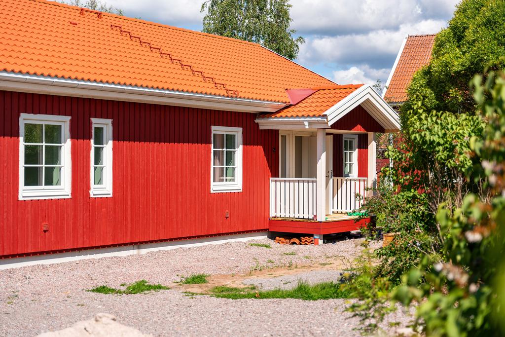 Här finns lyxen av att flytta in i ett hus där allt är nytt och fräscht och inte behöva oroa sig för några kommande renoveringskostnader.