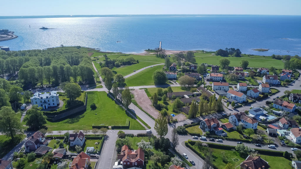 Vy över Kalmarsundsparken och Kvarteret Liljan
