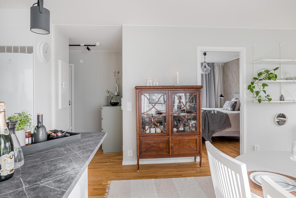 Vy mot hall och sovrum
