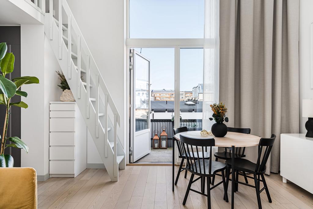 Bostad i etage med balkong