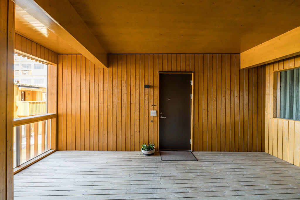 Välkommen in via din egna passage från trapphuset.
