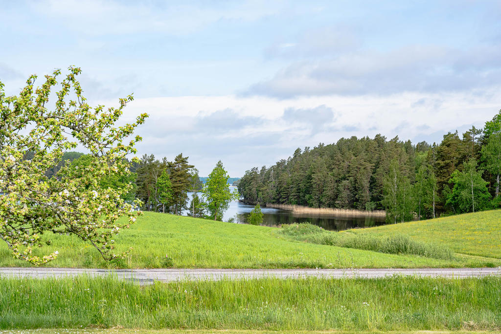 Vy mot Båven