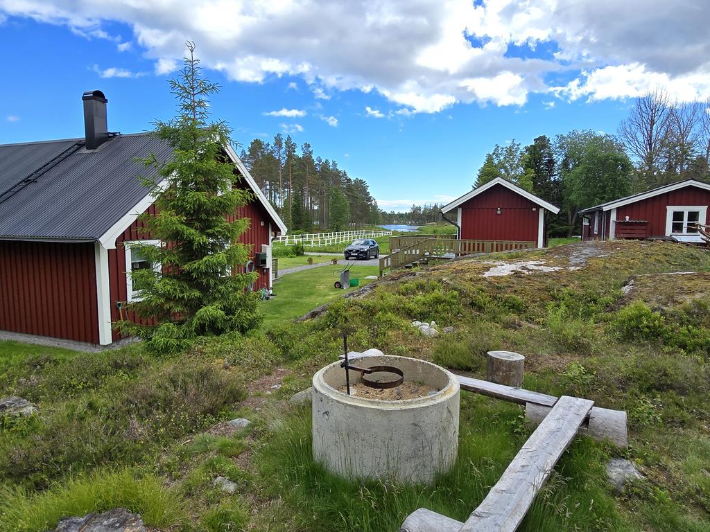 Mot Kläppsjön från grillplatsen på tomten