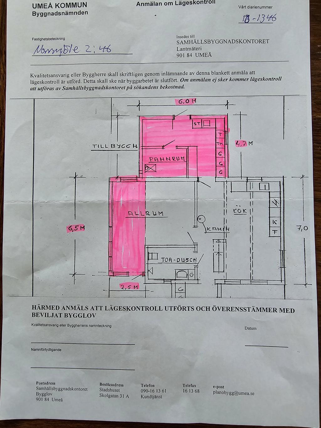 Eventuell utbyggnad -Personligen skulle jag föra ihop de rosa bakkant o därigenom skapa 2 (eller 3 sovrum).