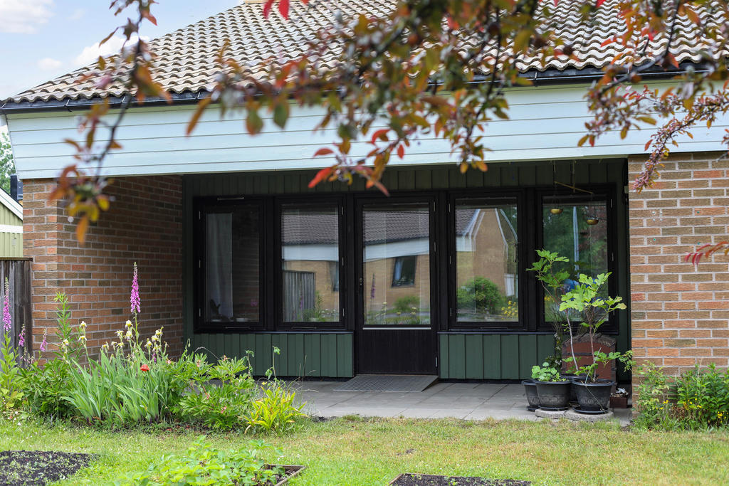 Lättskött kedjehus i populära kvarteret Boken