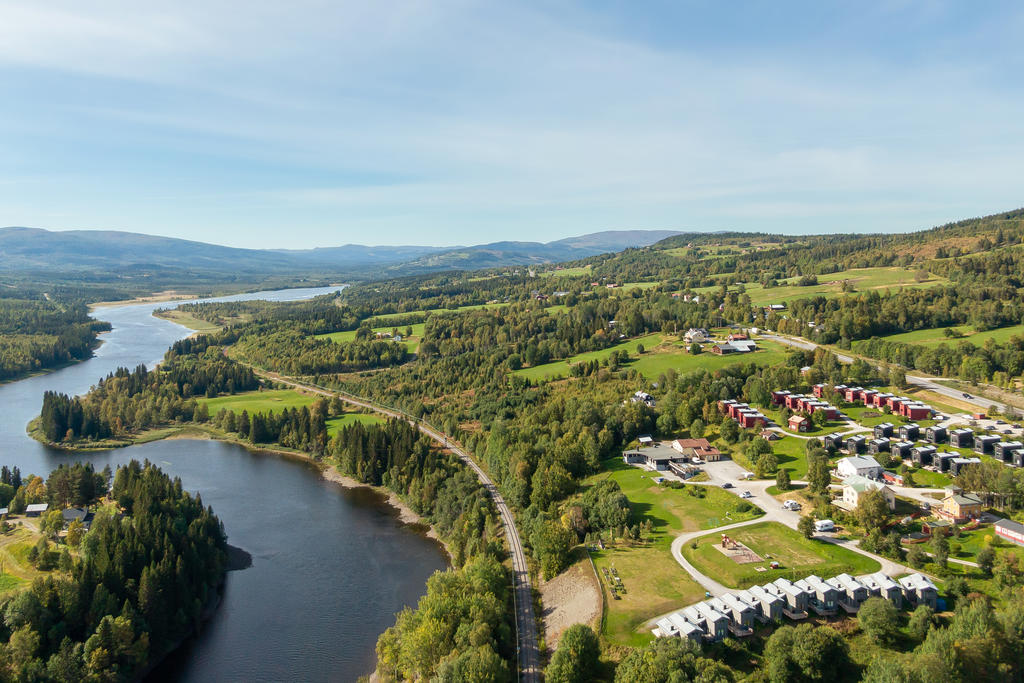 Hedmans Fjällby ligger i ett naturskönt läge med närhet till både södra Årefjällen och Åre by.