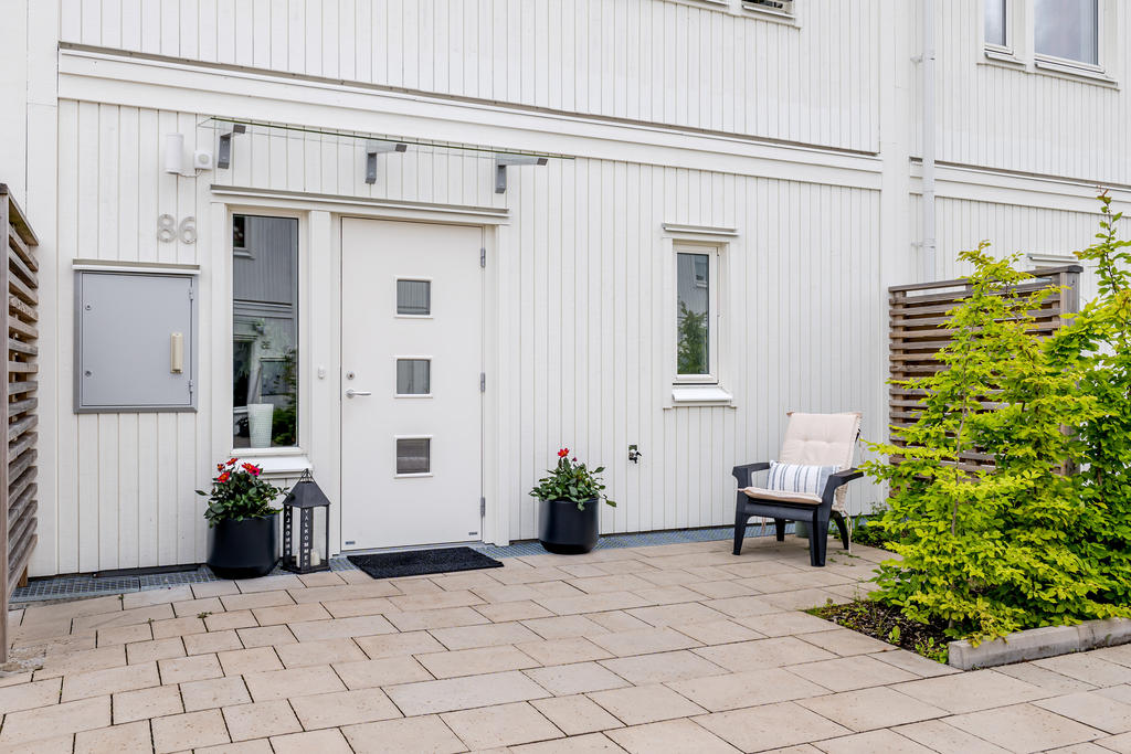 Härlig uteplats med kvällssol