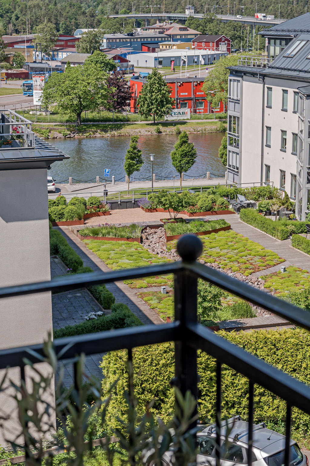 Loftgången vid entrén