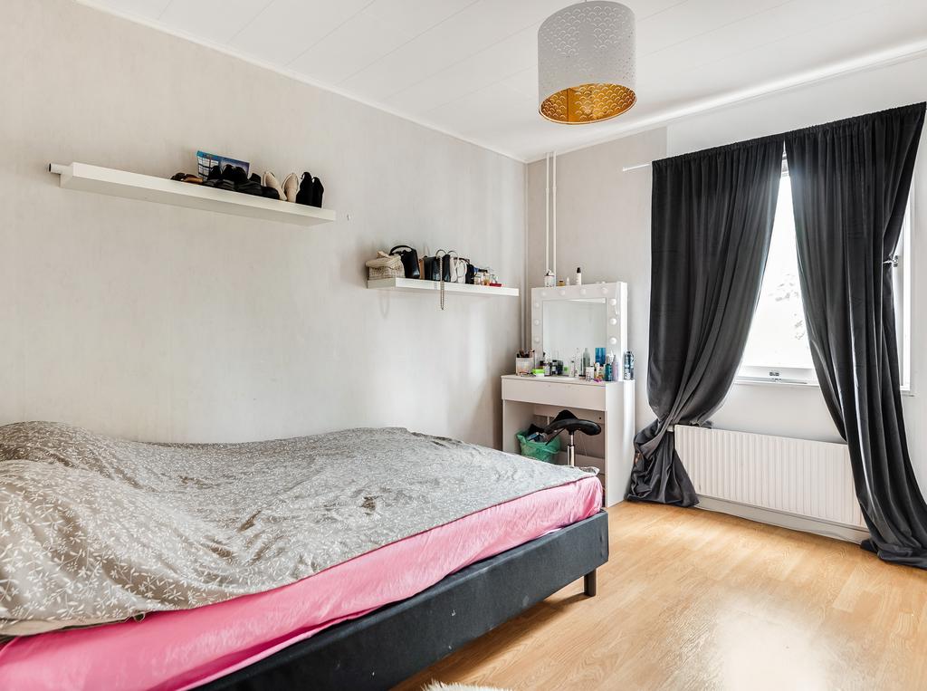 Sovrum 2, entréplan