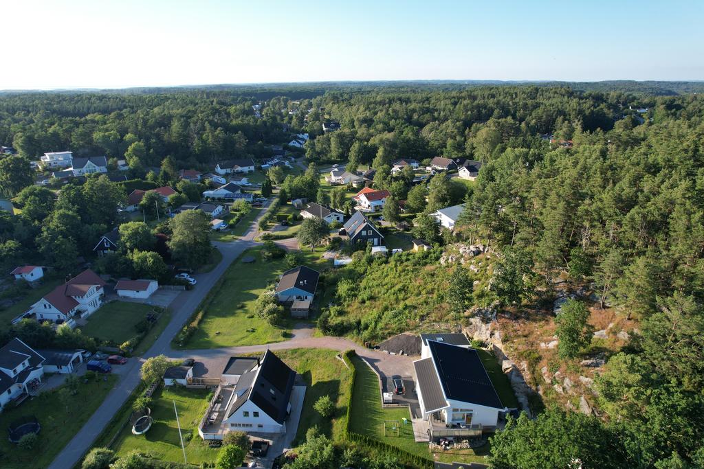 Obunden tomt med fritt val kring husleverantör 