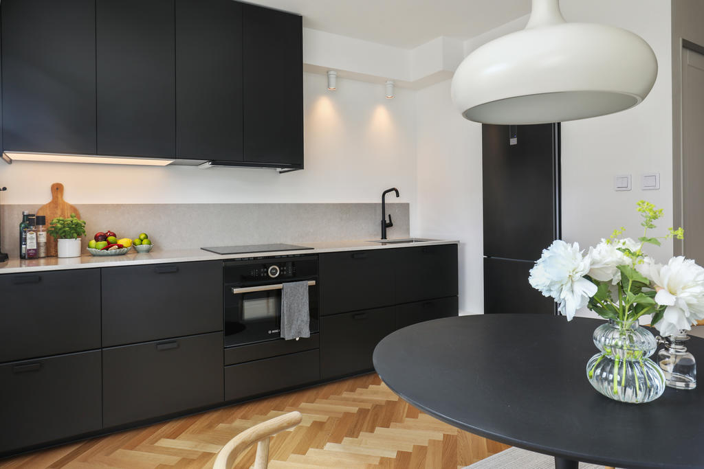 Köket med bänkskiva i Silestone