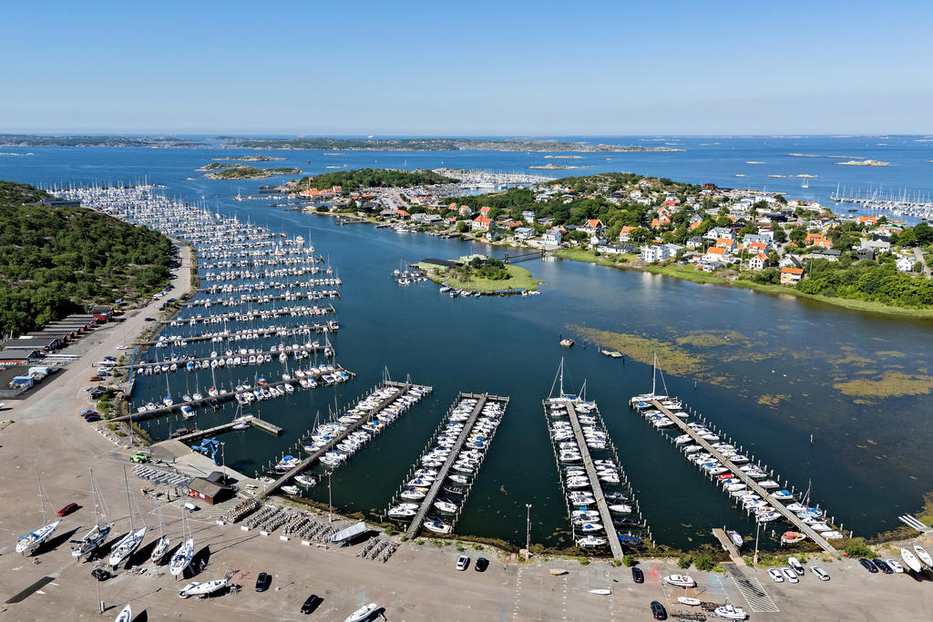 Hinsholmskilens båthamn.