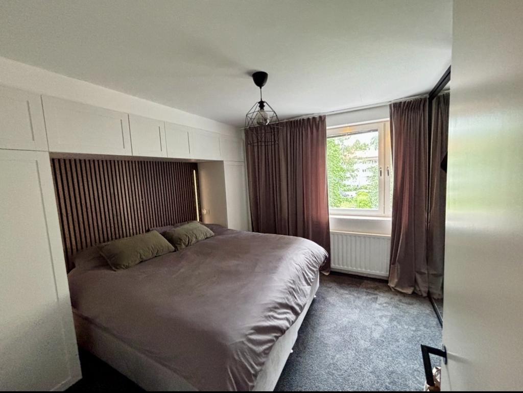 Ombonande sovrum - säljarens bild. 