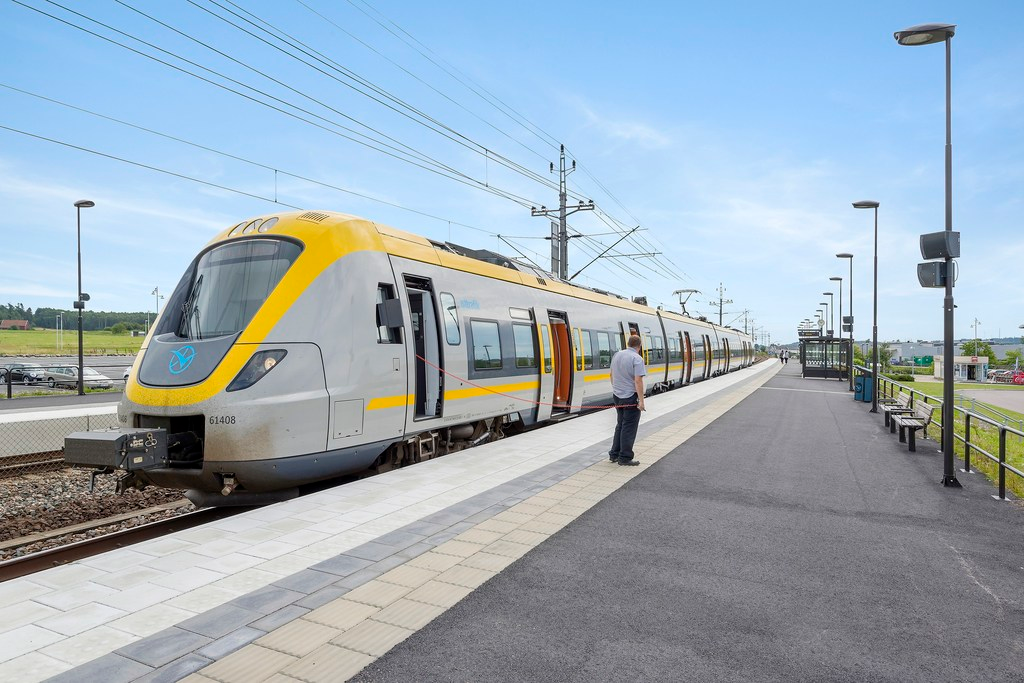 Nära till Hede pendeltågstation 