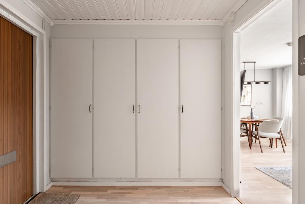 Gott om förvaring i hall