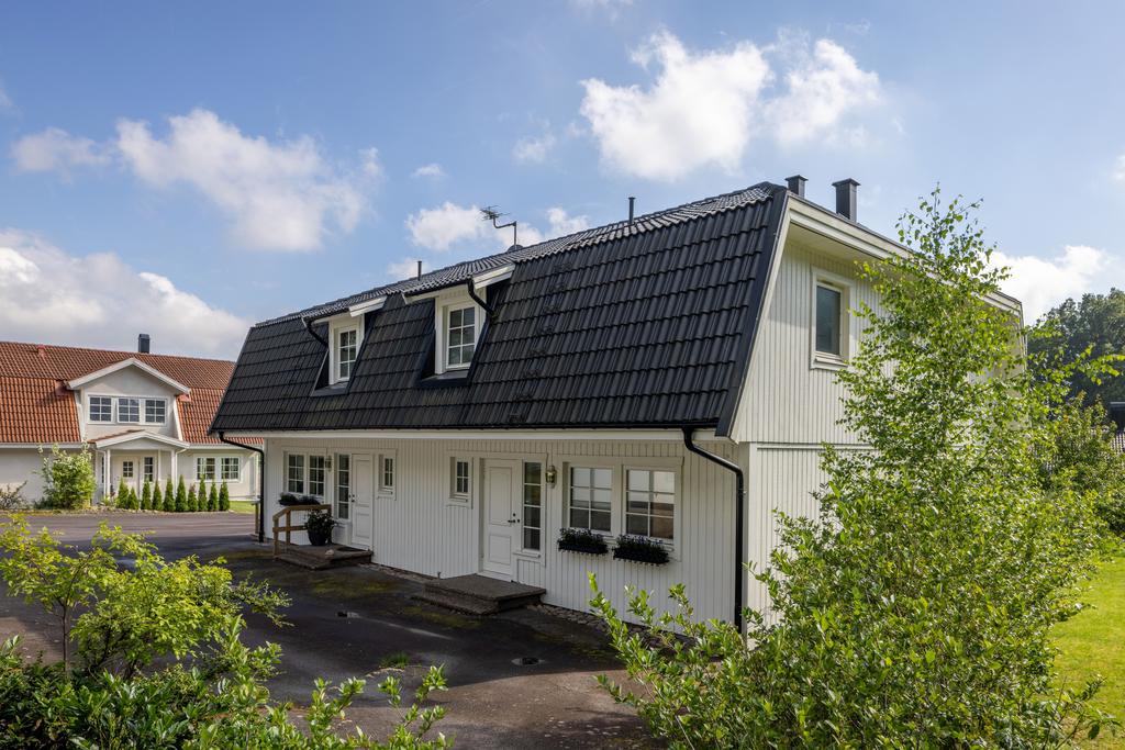 Ingång till bägge bostäderna