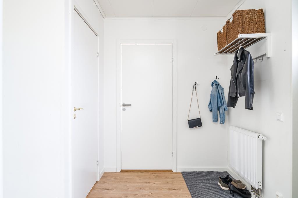 Access till rymlig klädkammare