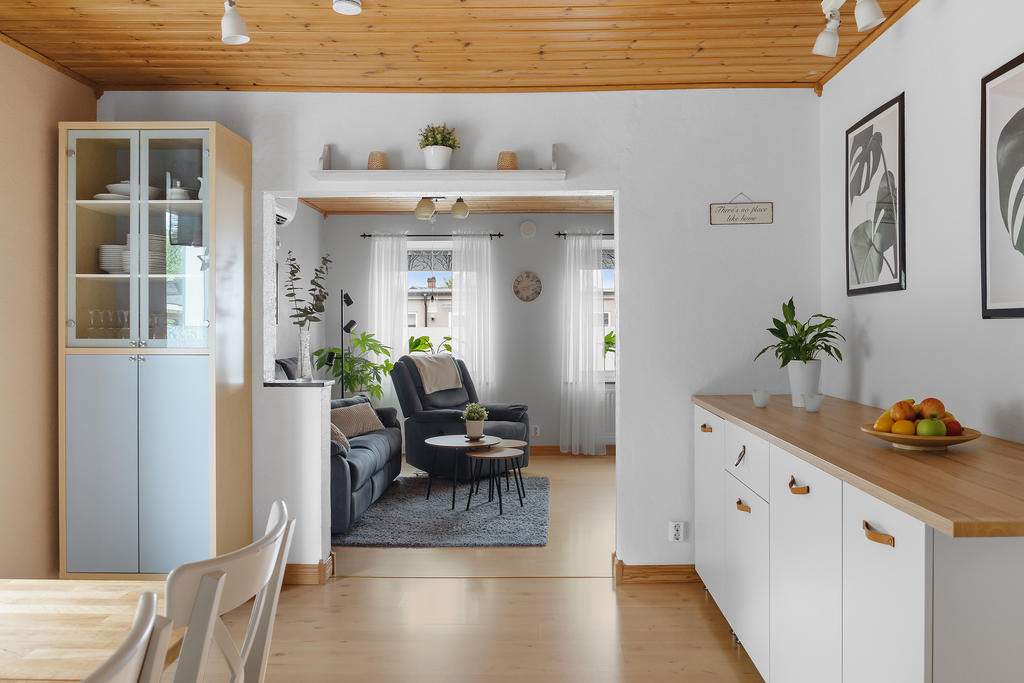 Matrum i fil med vardagsrum