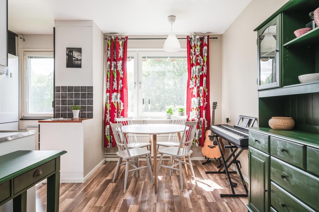 Här ryms en matplats för fyra