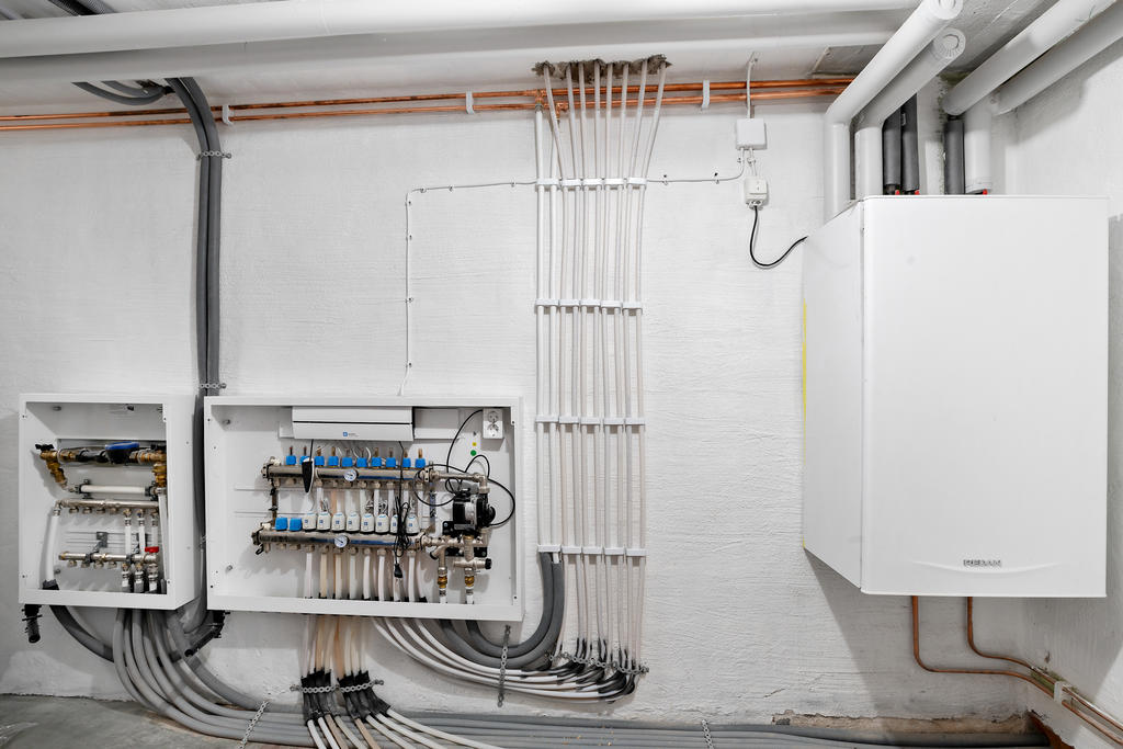 Ny el är dragen i hela huset.