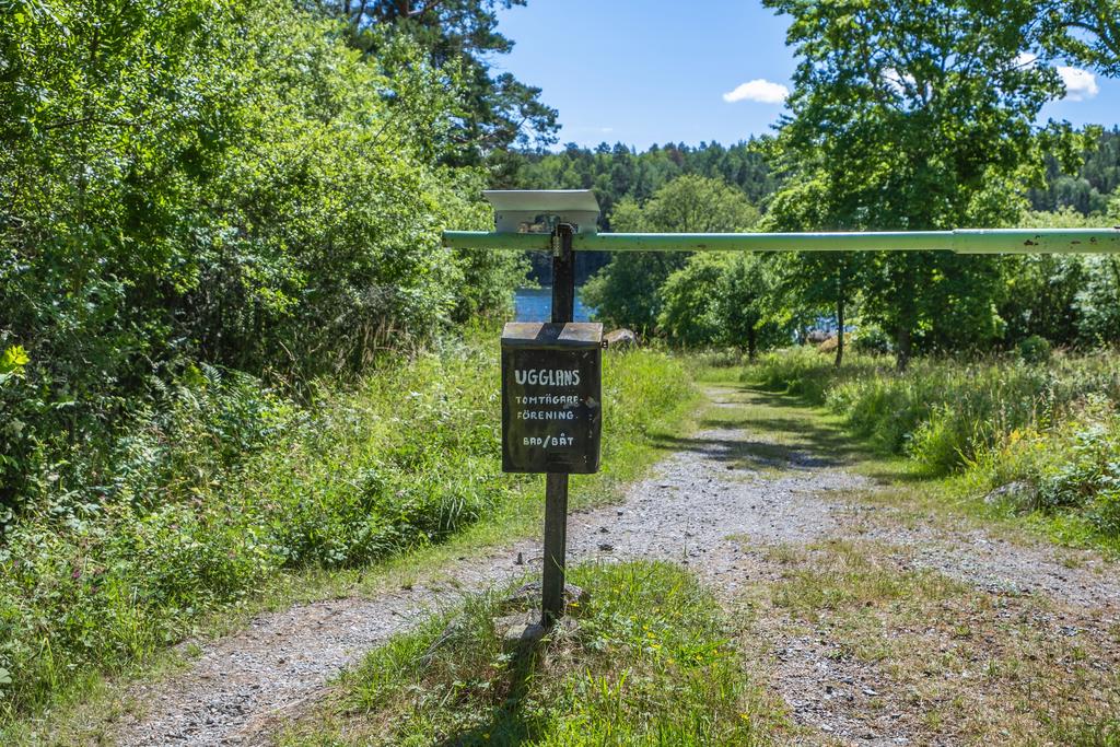 Bad och båtplats i samfälligheten, hit promenerar du på mindre än 5 minuter