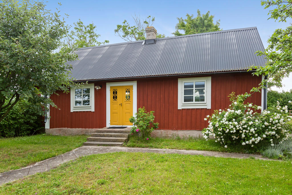 Totalrenoverad gäststuga.