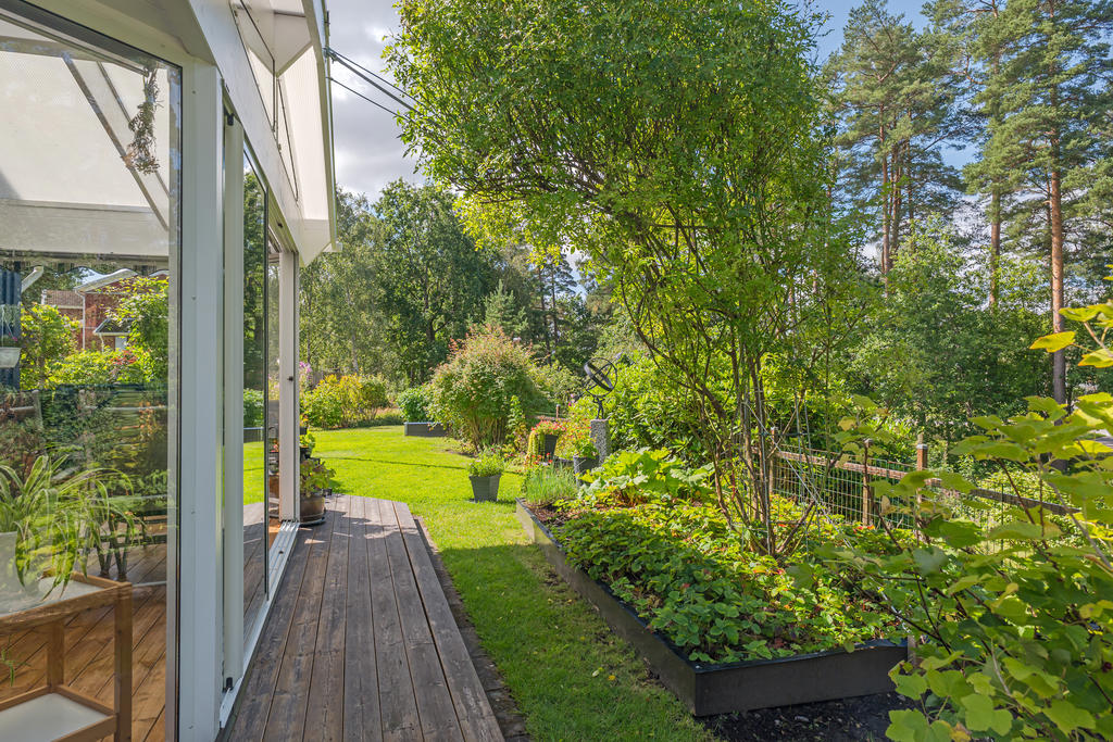 Uterummet och köksland