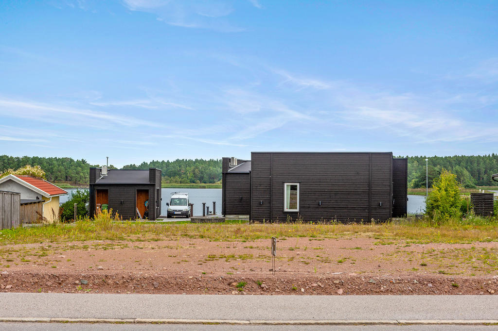 Kuggåsvägen 29, tomten längst västerut