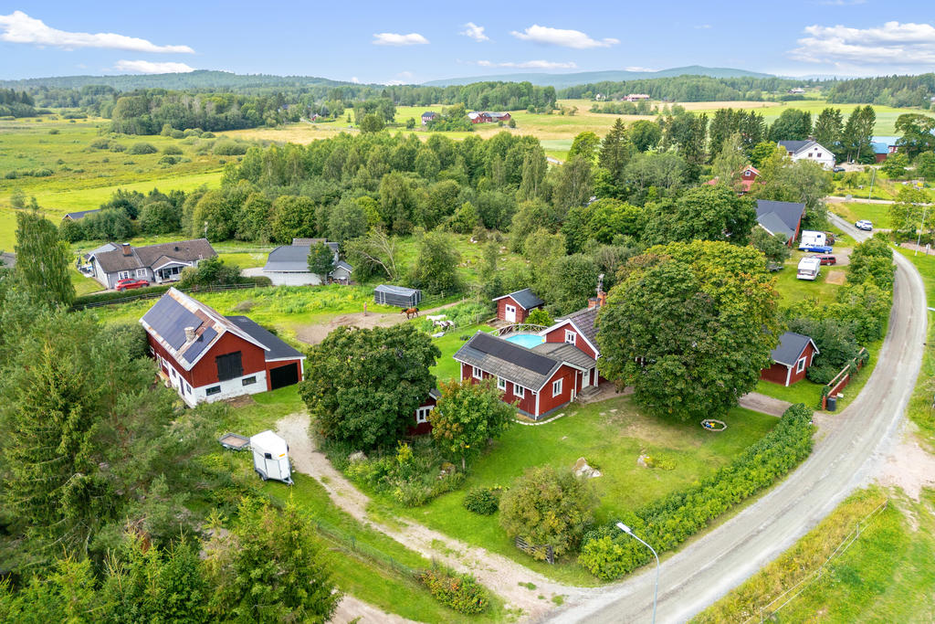 Vy över fastigheten