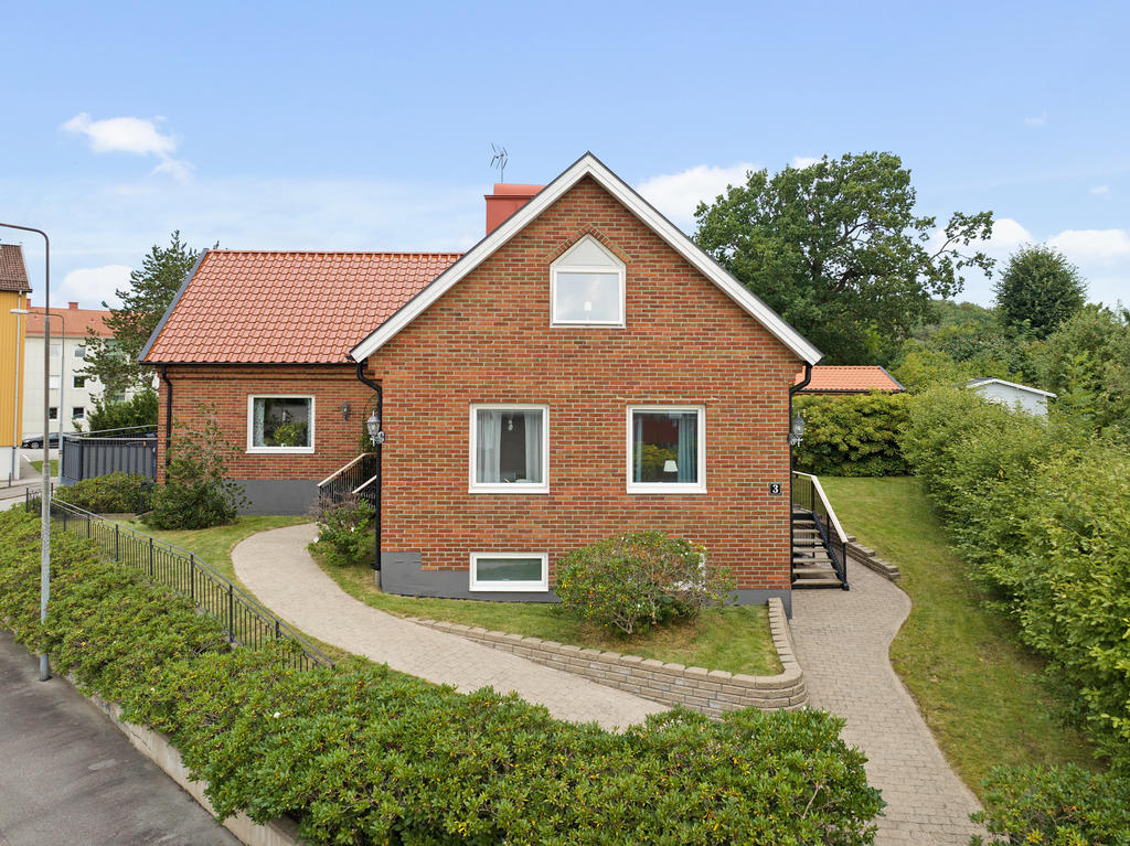 Välskött och gedigen fastighet
