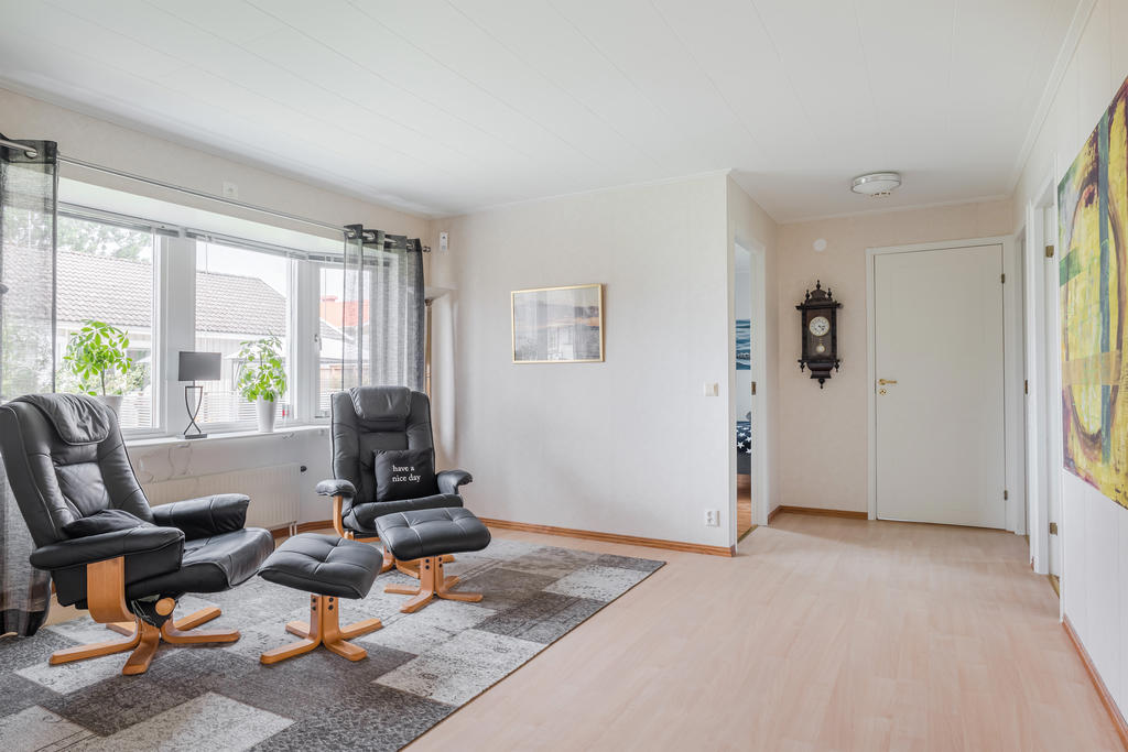 Allrum, matplats, alternativt ett fjärde sovrum