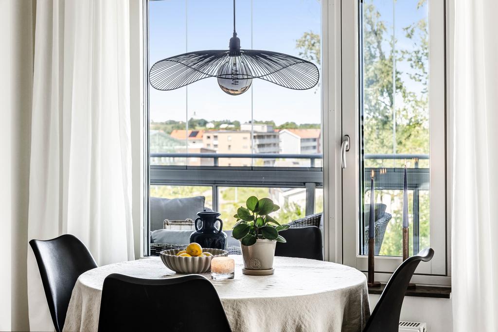 Fina vyer via den inglasade balkongen 