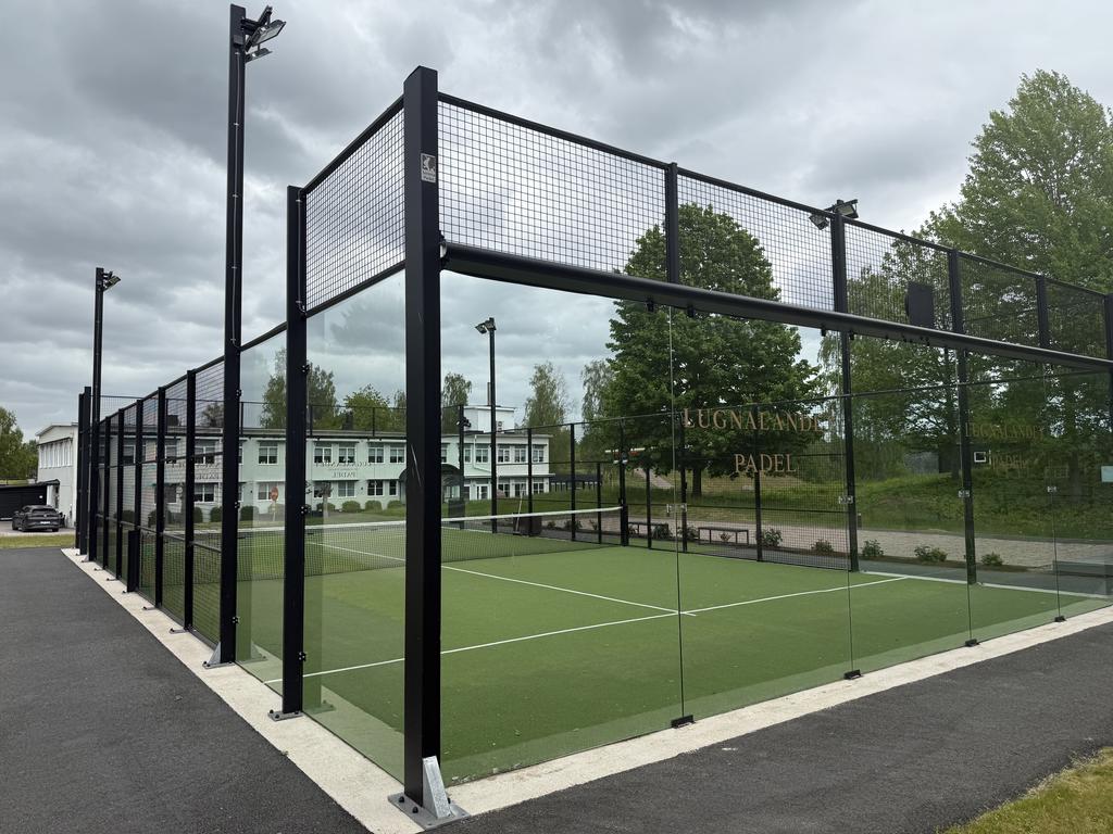Padelbana i Sommen går att hyra