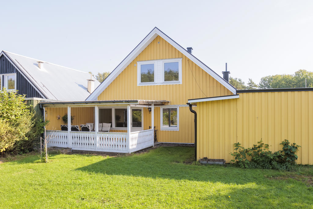Baksidan av huset