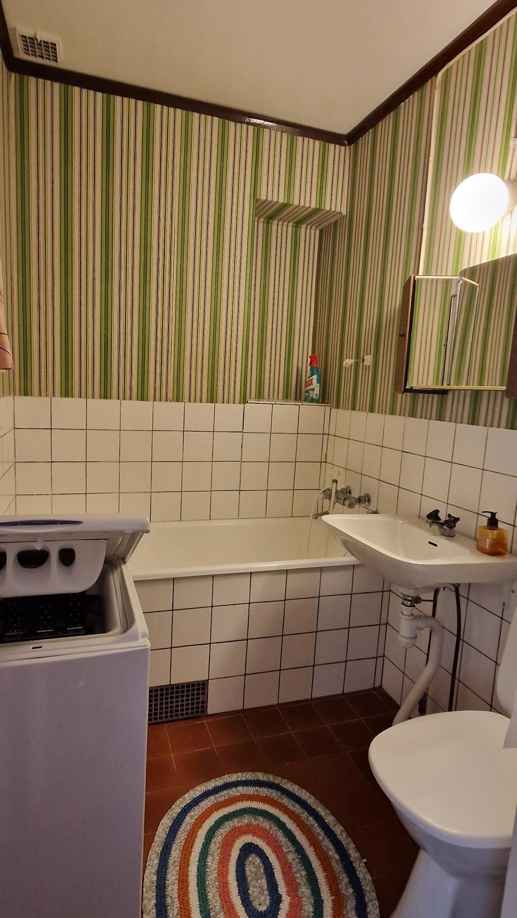 Badrum  lägenhet 2