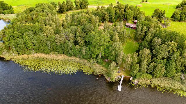 Välkommen till Stav Hägerudden - totalt 2,3 ha mark och  4,9 ha vattenområde!