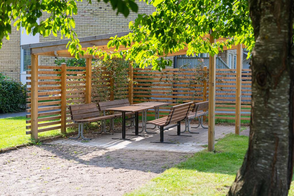 Gemensam uteplats på innergården 