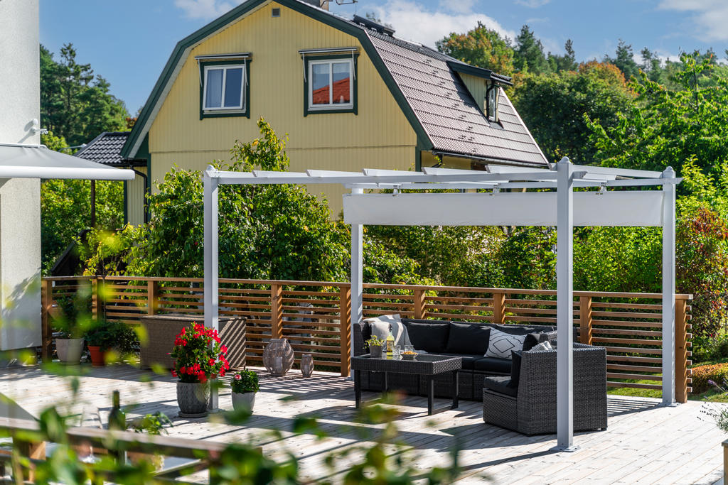 Pergola på altanen