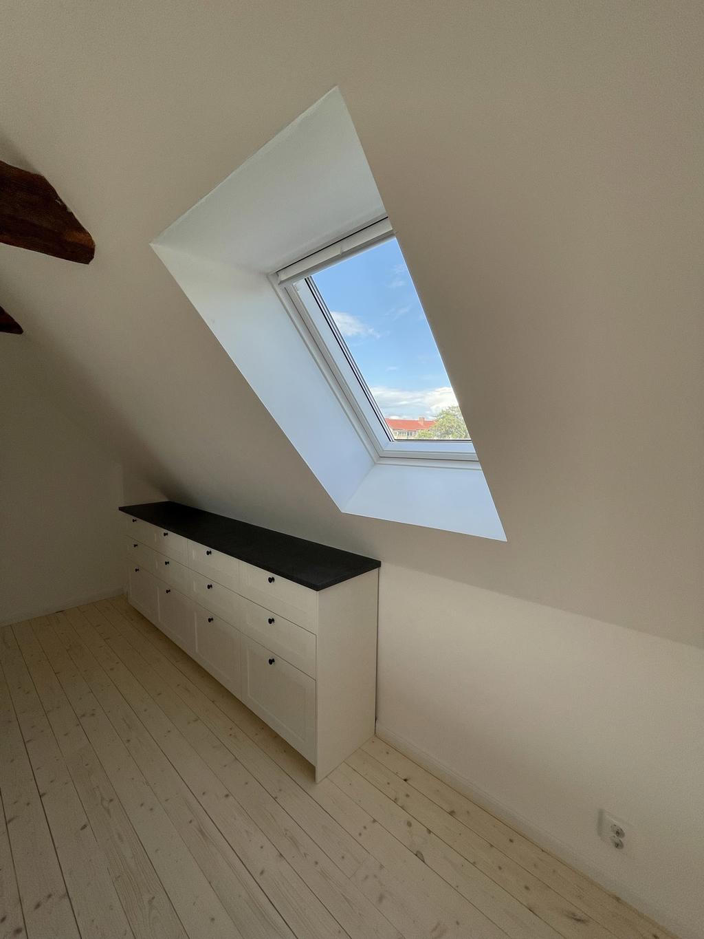 Säljarens egna bild av vindsvåningen