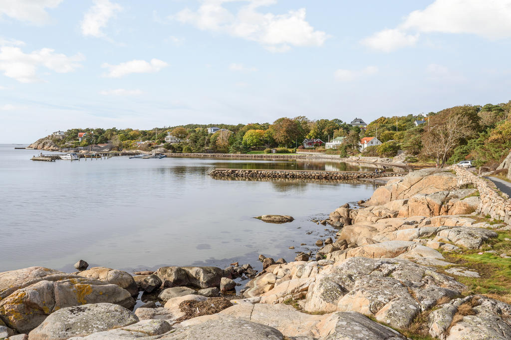 Promenera runt Särön & njut av omgivningen